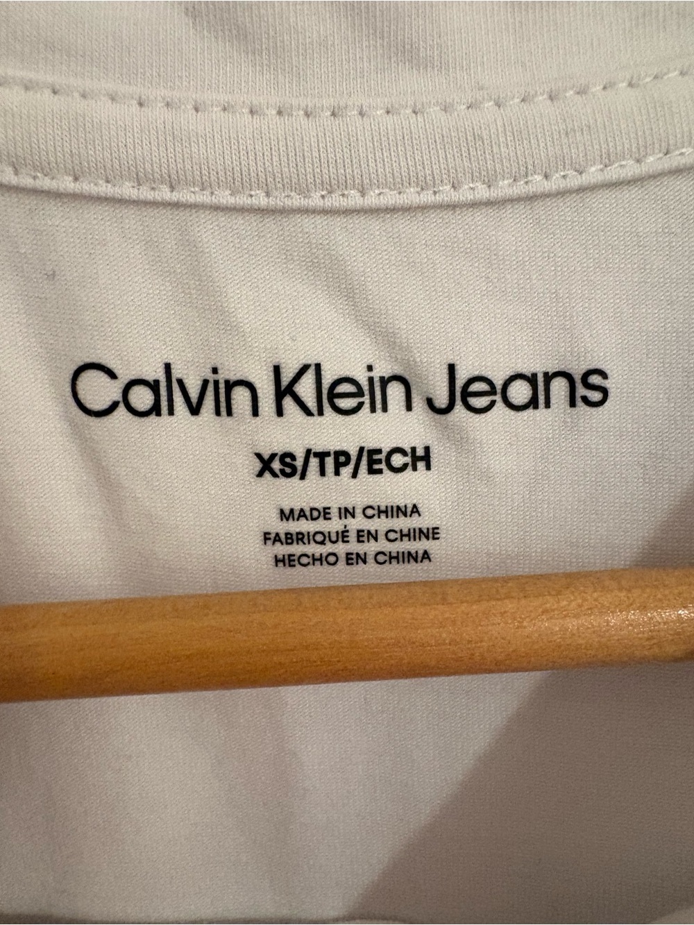 Calvin Klein Jeans CK Logo White Crew Neck T-Shirt - Picture 5 of 6